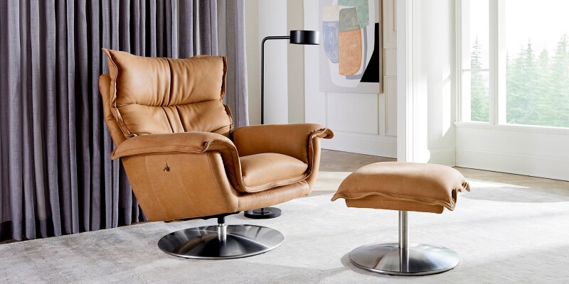 Dunn Leather Swivel Arm Chair 300205C