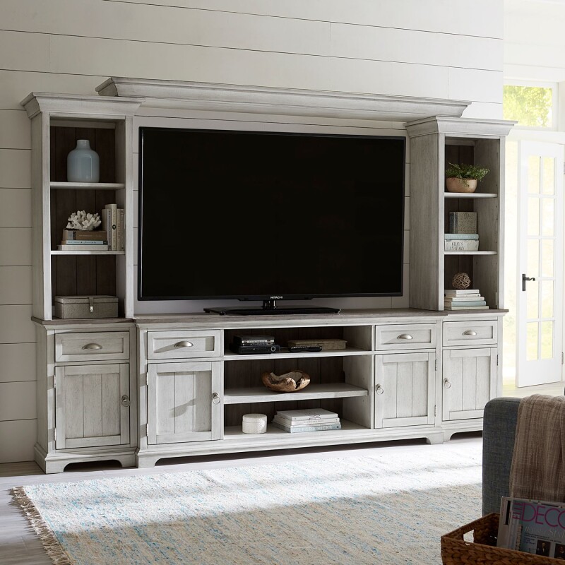 Ocean Isle Entertainment Center with Piers 303WENTWECP