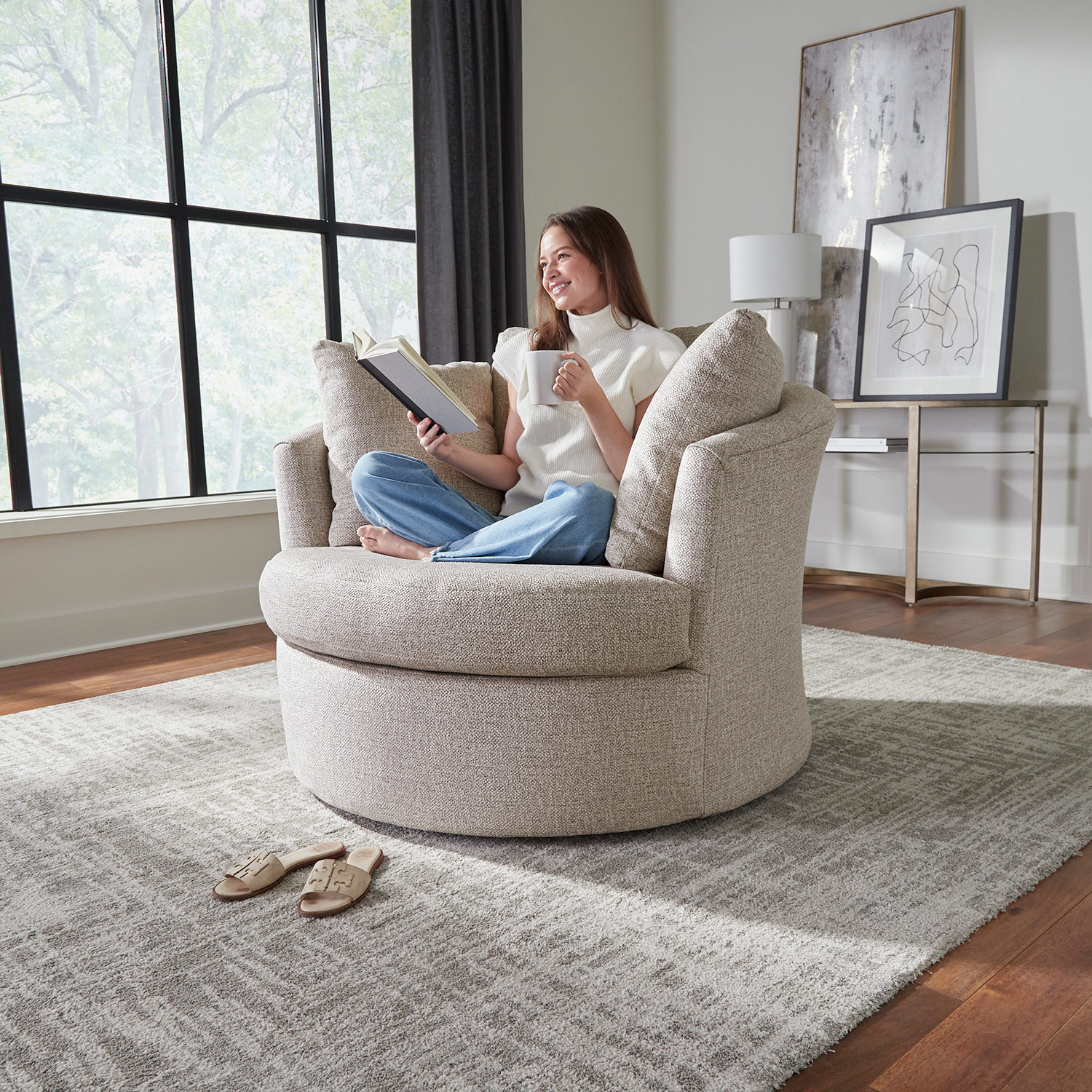 Astro - Oversized Swivel Chair; Curl Up Comfort - 3048 3048