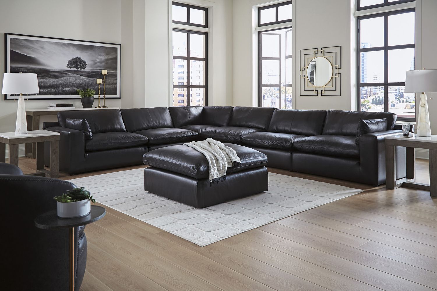 Emilia 6-Piece Sectional In Black 30902S5