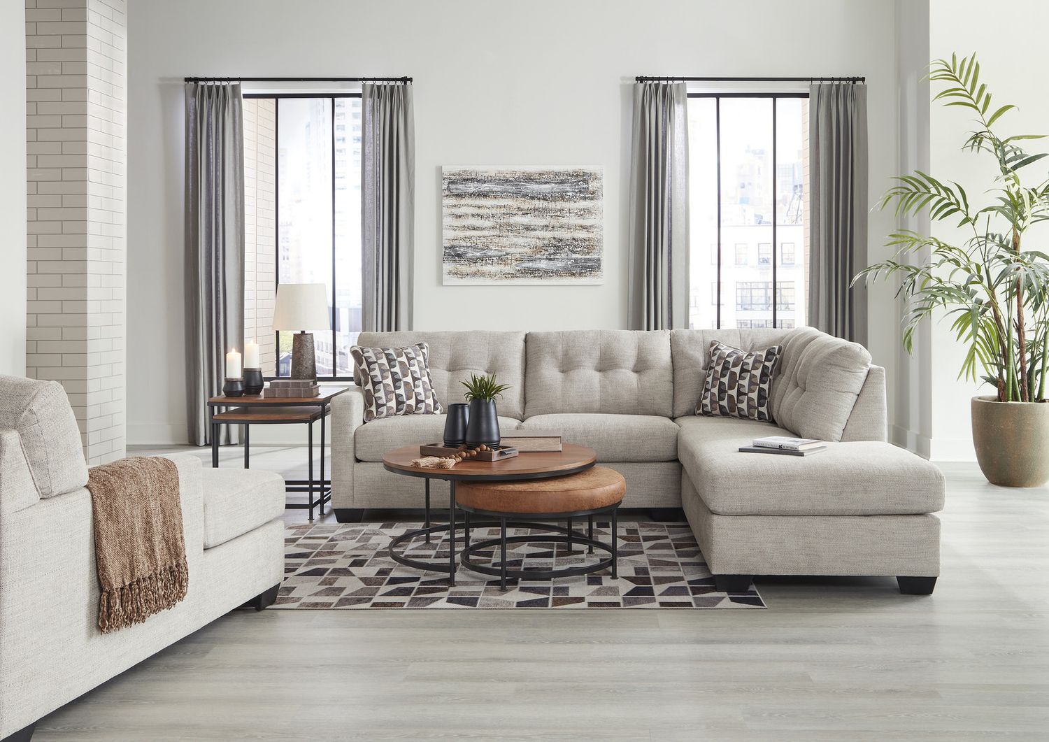 Mahoney Chaise In Pebble 3100415