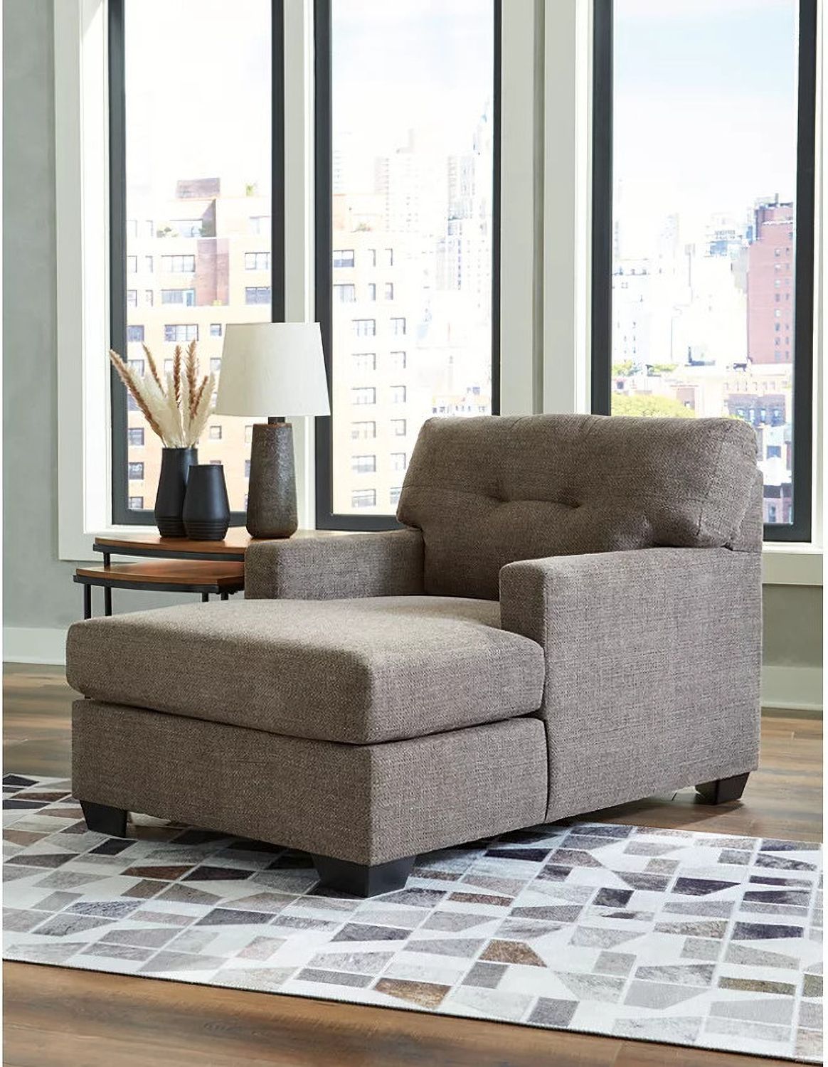 Mahoney 2-Piece RAF Sectional with Chaise In Chocolate 31005S2