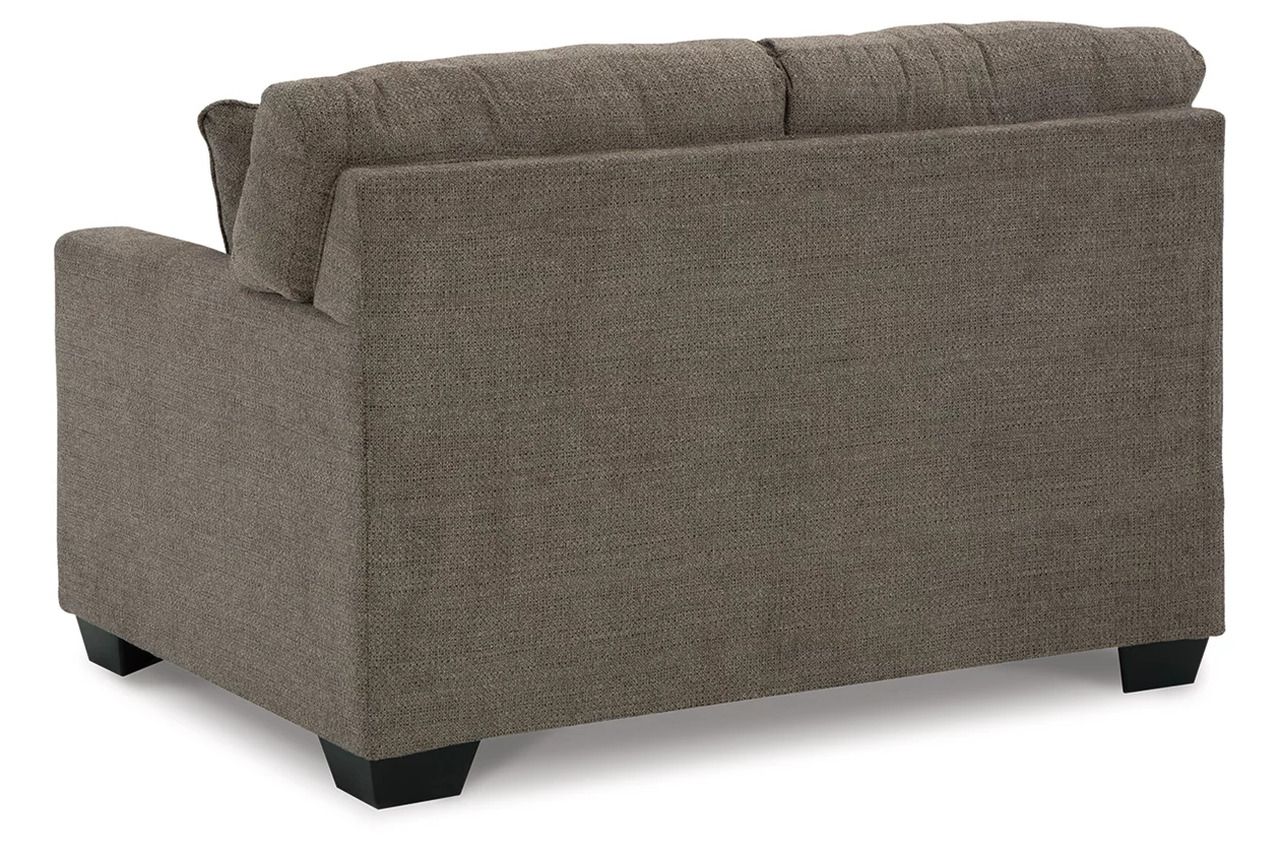 Mahoney Living Room Set In Chocolate 31005U1