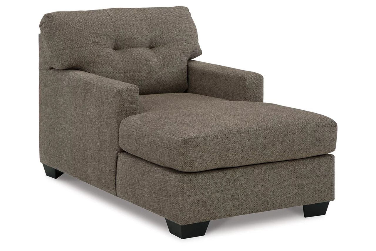 Mahoney Living Room Set In Chocolate 31005U1