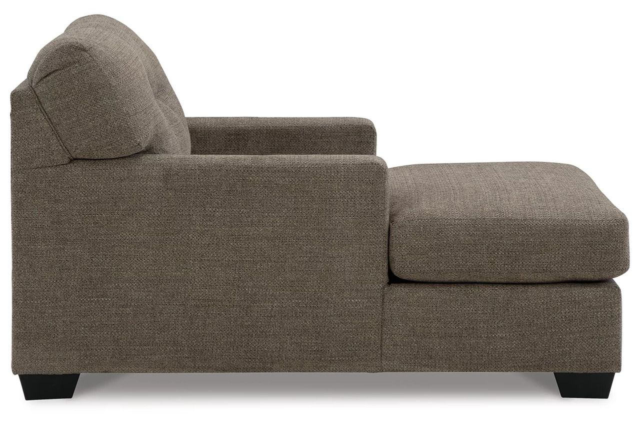 Mahoney Living Room Set In Chocolate 31005U1