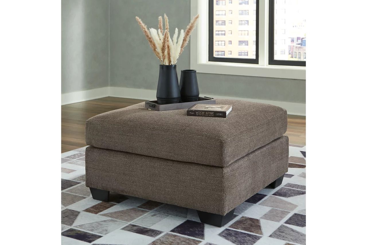Mahoney 2-Piece Sleeper Sectional and Ottoman In Chocolate 31005U4
