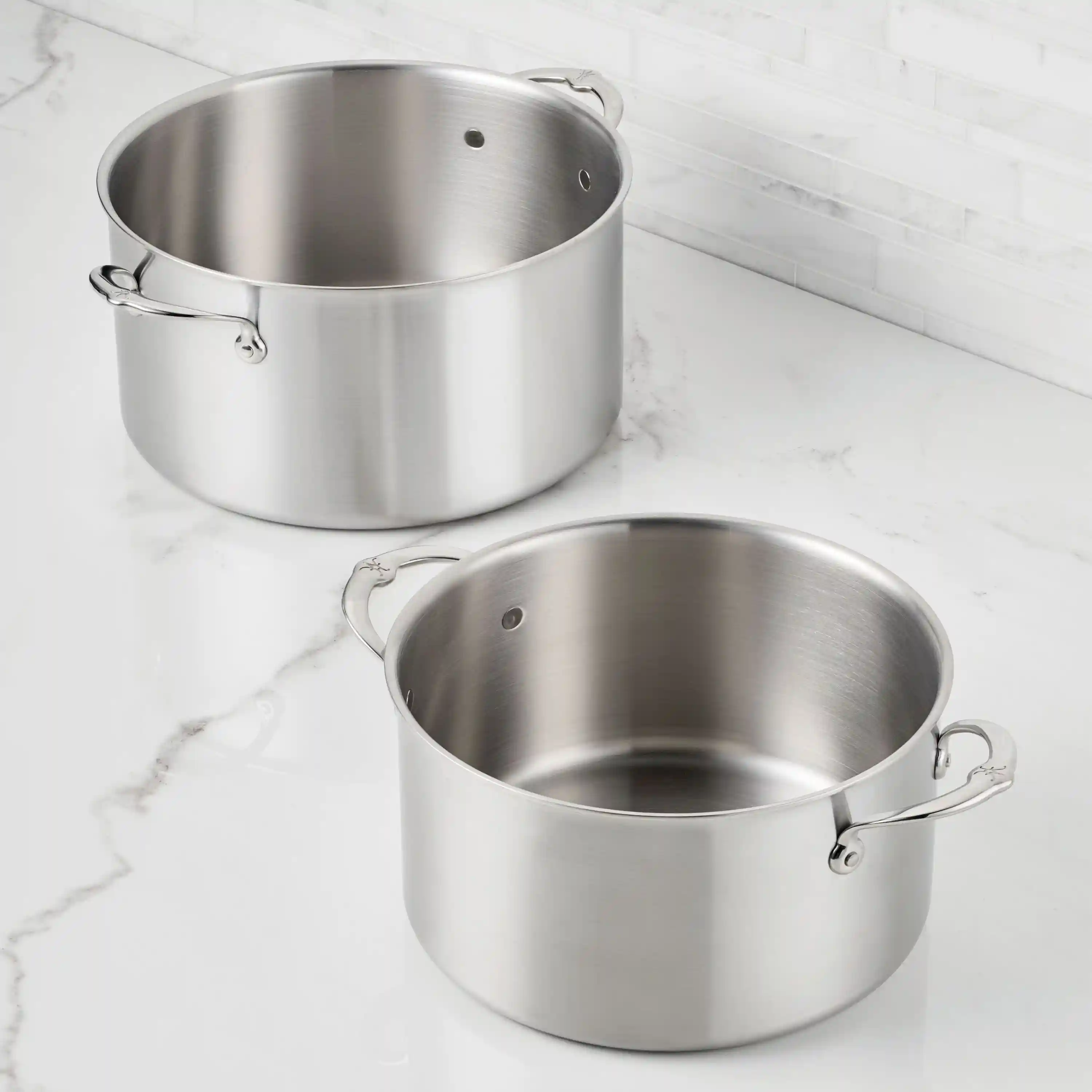 Commercial Clad Stainless Steel Stock Pots Medium (8-quart) 31022