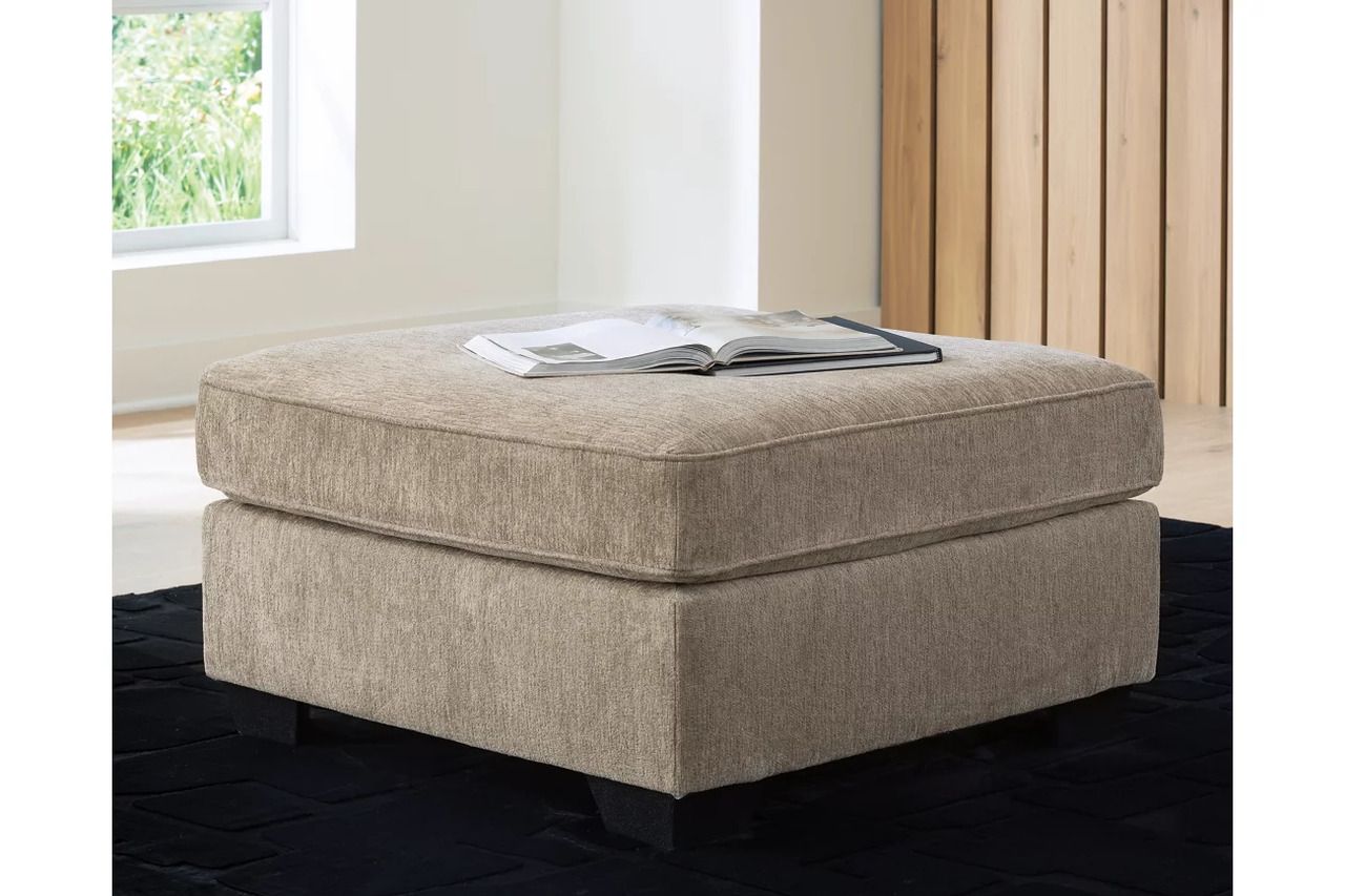 Olten 2-Piece Sectional with Chaise and Ottoman In Mocha 31304U2