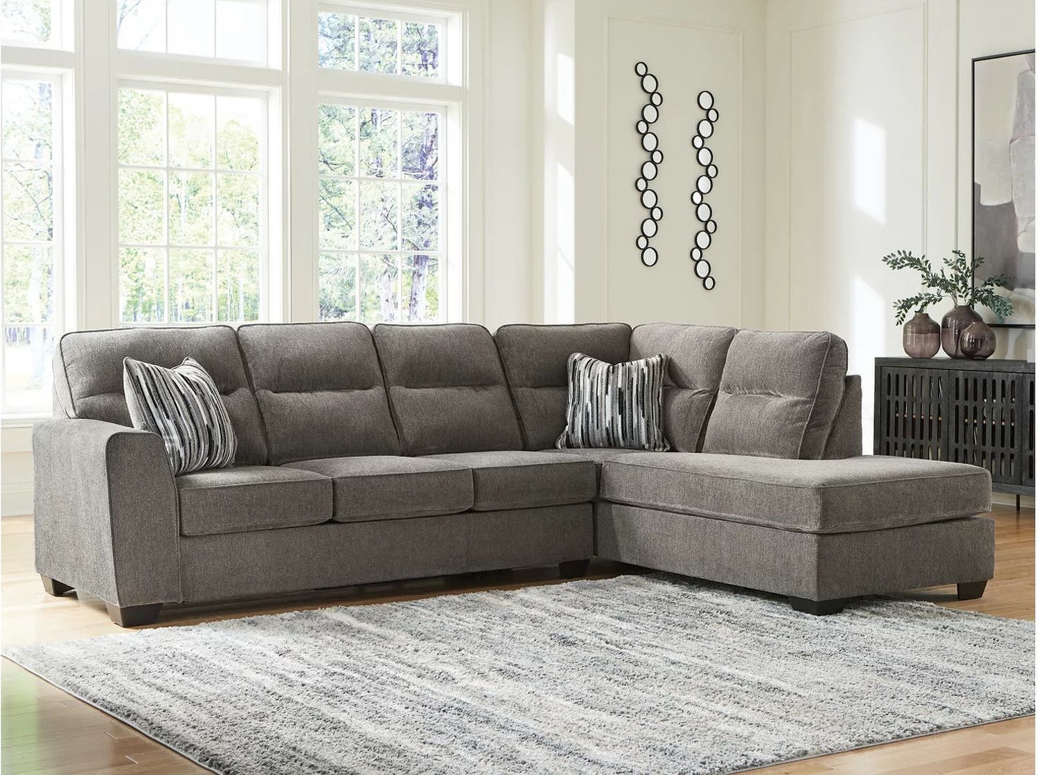 Olten 2-Piece RAF Sectional With Chaise In Graphite 31305S2