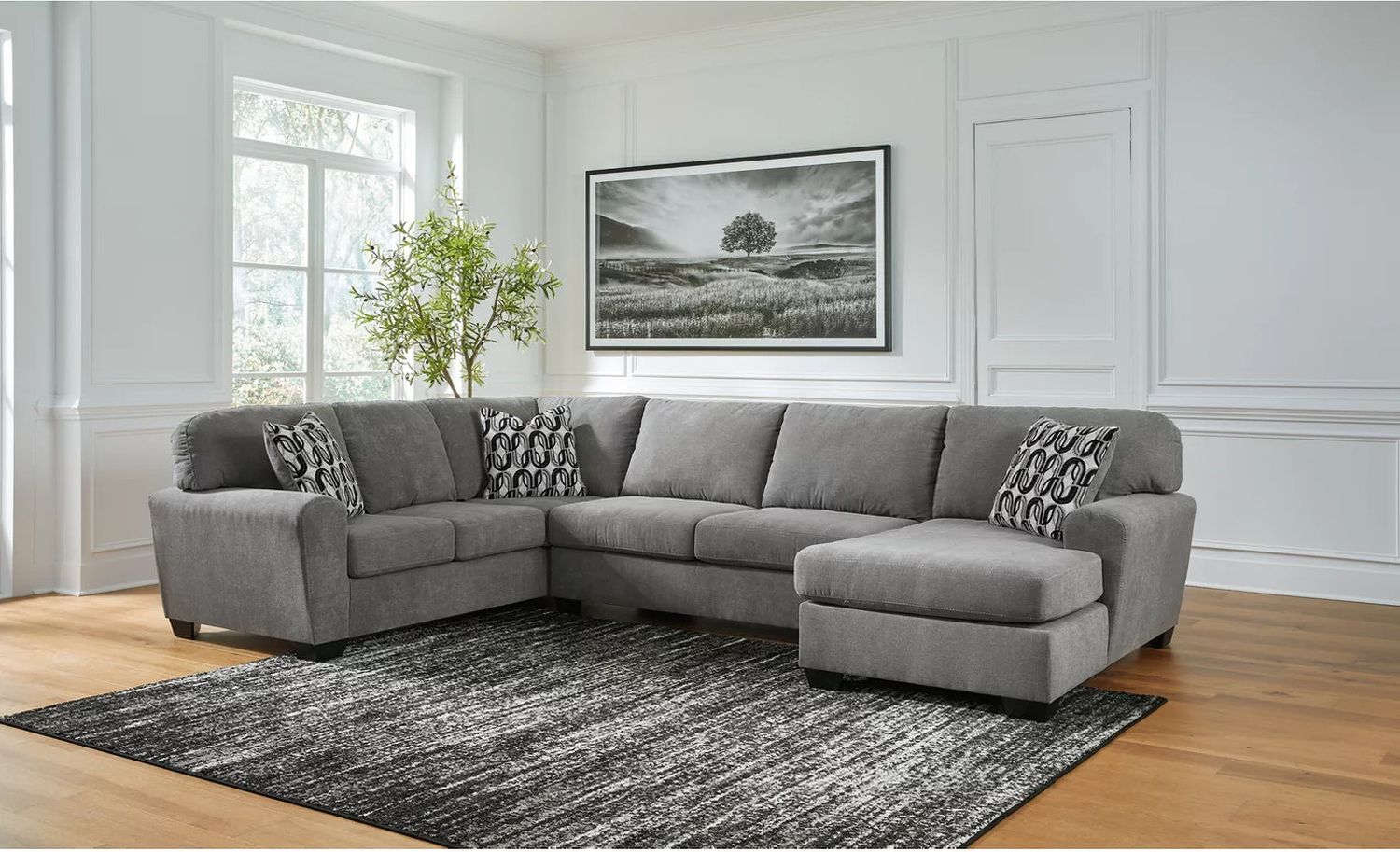 Birkdale Court 3-Piece Sectional With RAF Chaise In Gray 32402S2