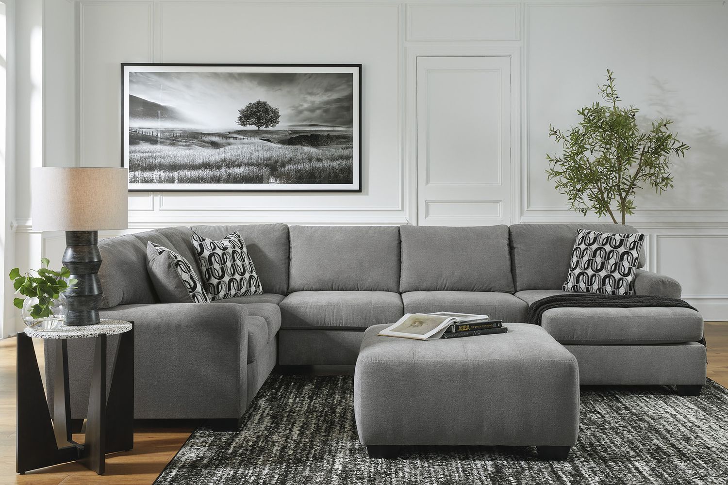 Birkdale Court 3-Piece Sectional With RAF Chaise In Gray 32402S2