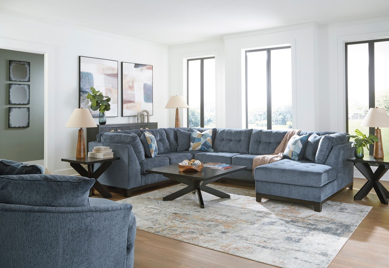Maxon Place Sofa In Navy 3300338