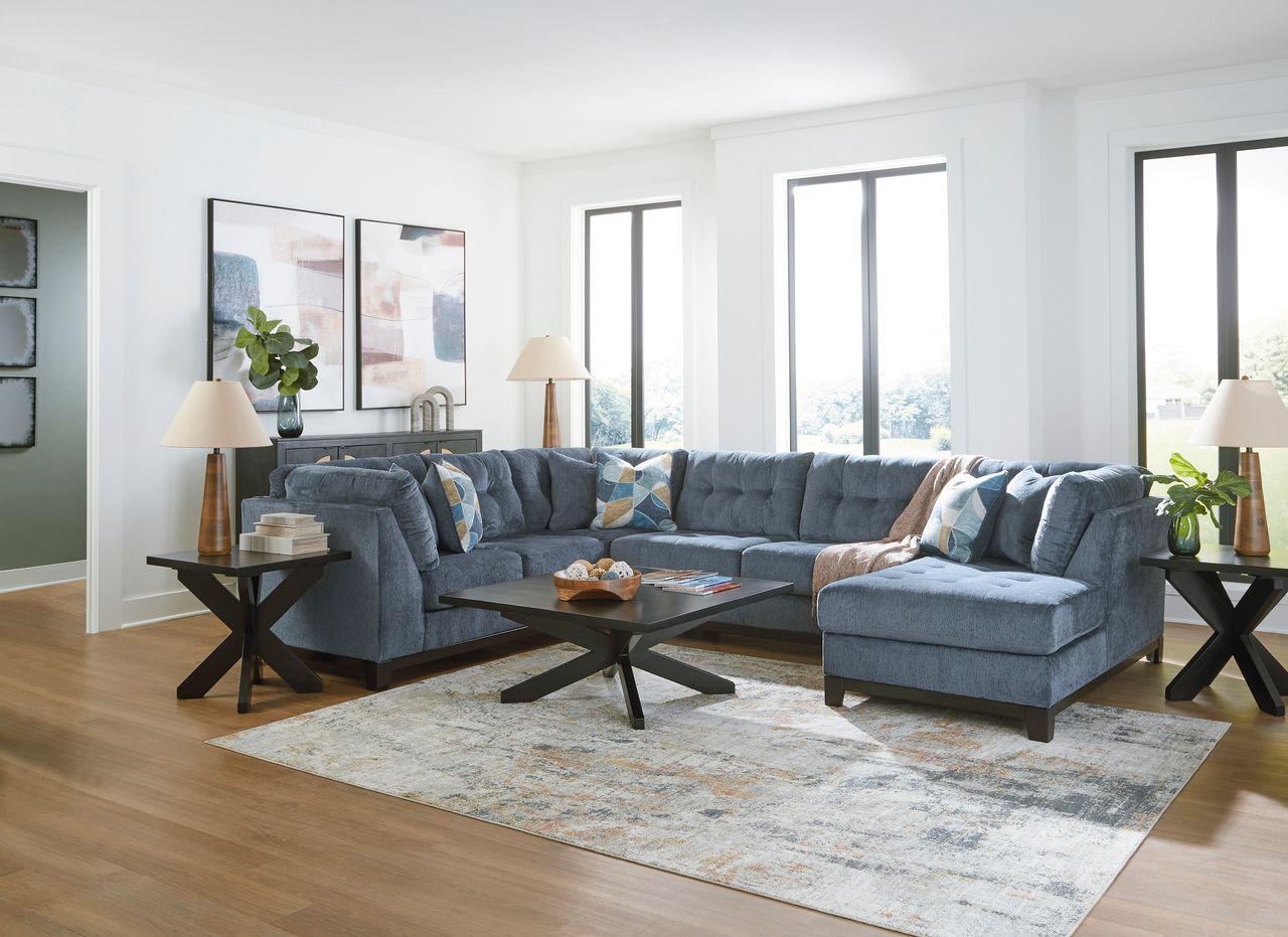 Maxon Place Sofa In Navy 3300338