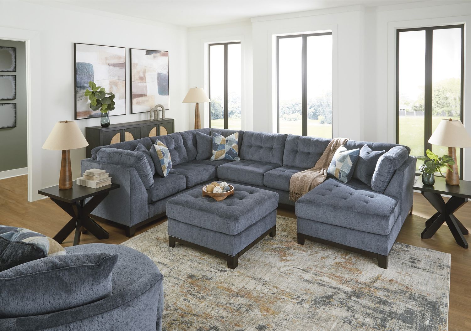 Maxon Place 3-Piece Sectional with Chaise In Navy 33003S1