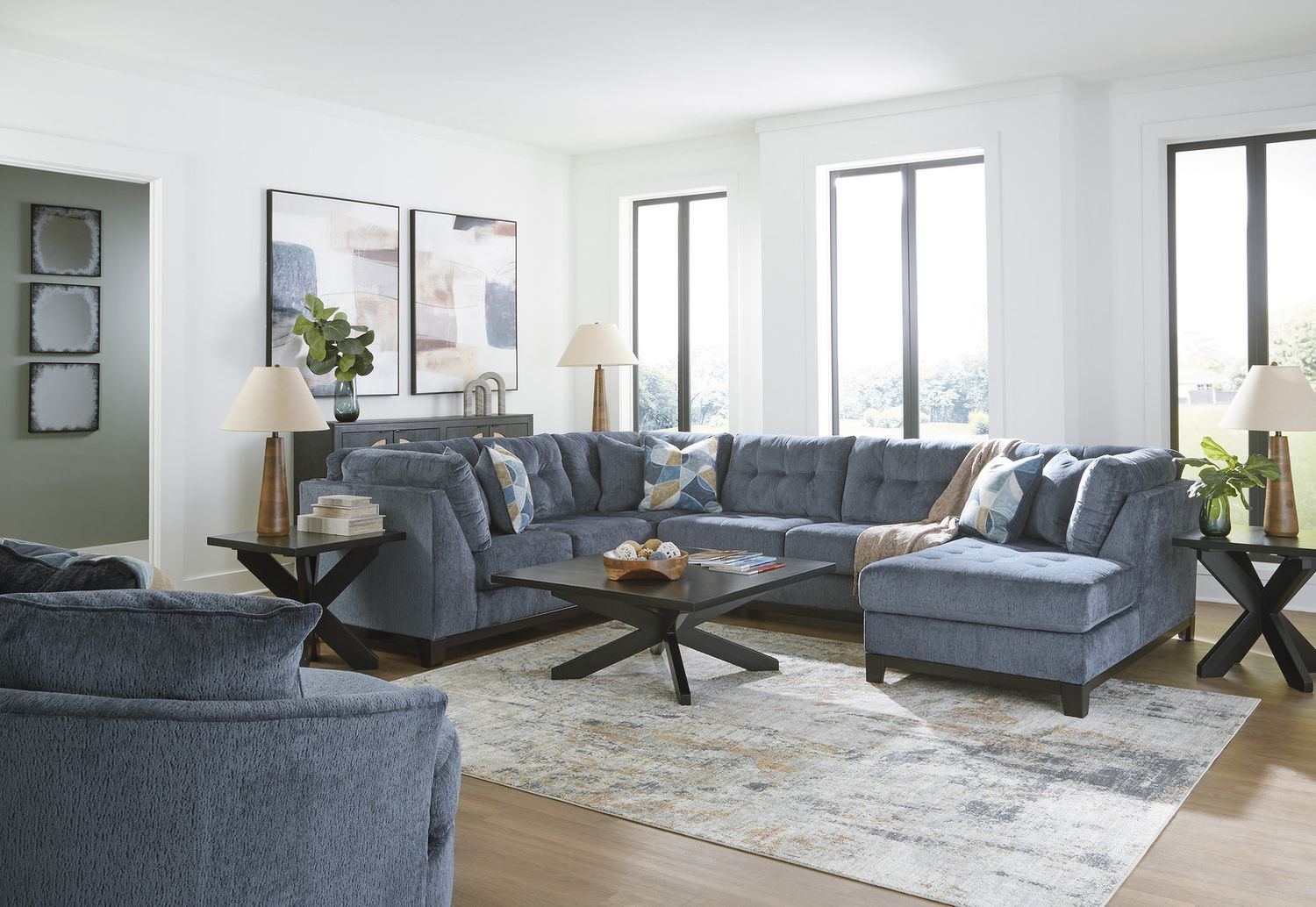 Maxon Place 3-Piece Sectional with Chaise In Navy 33003S1