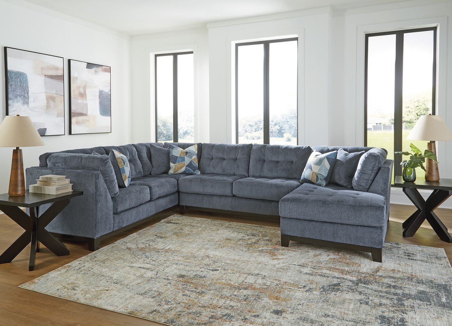 Maxon Place 3-Piece Sectional with Chaise In Navy 33003S1