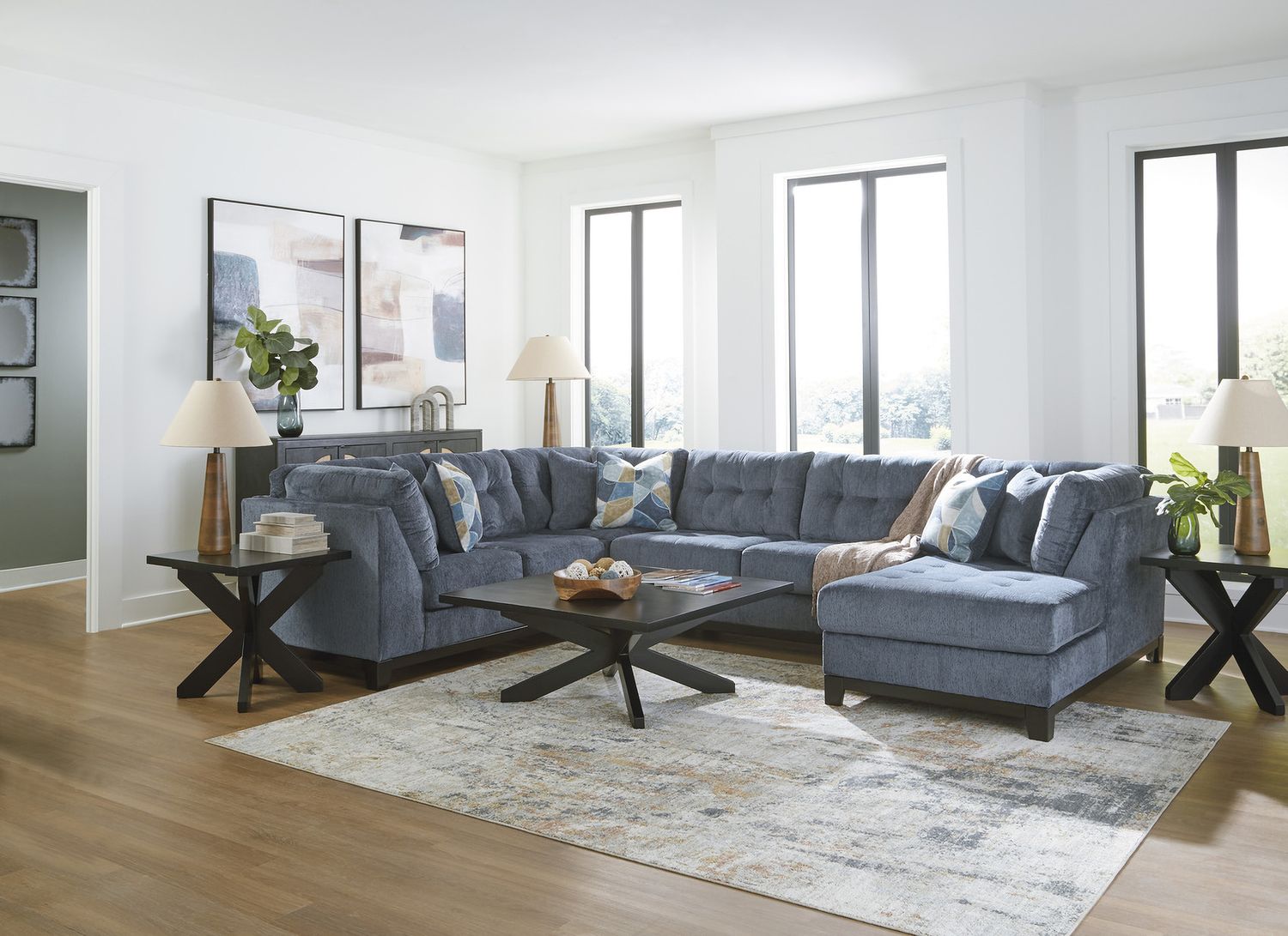 Maxon Place 3-Piece Sectional with Chaise In Navy 33003S1