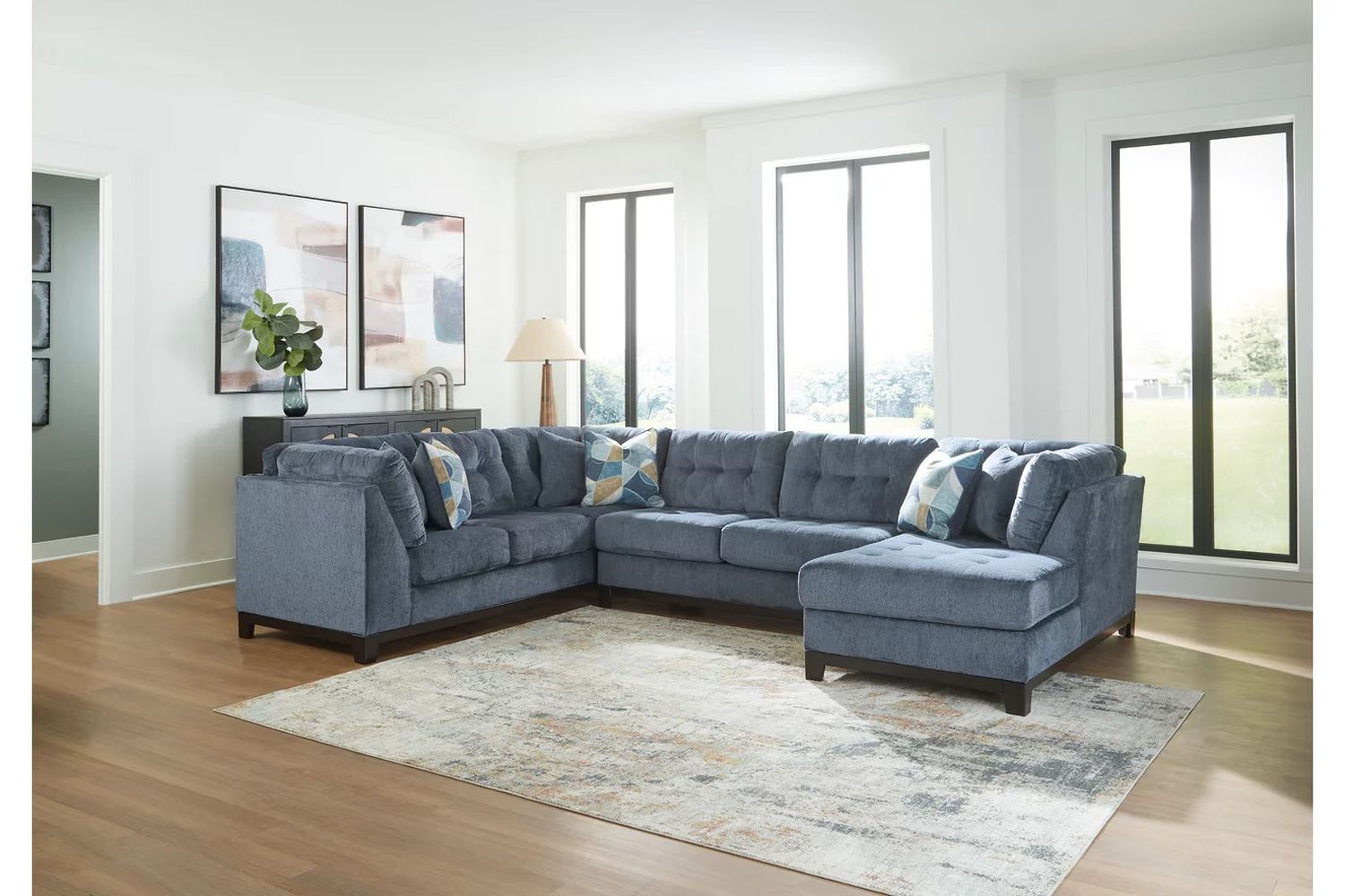 Maxon Place 3-Piece Sectional with Chaise In Navy 33003S2