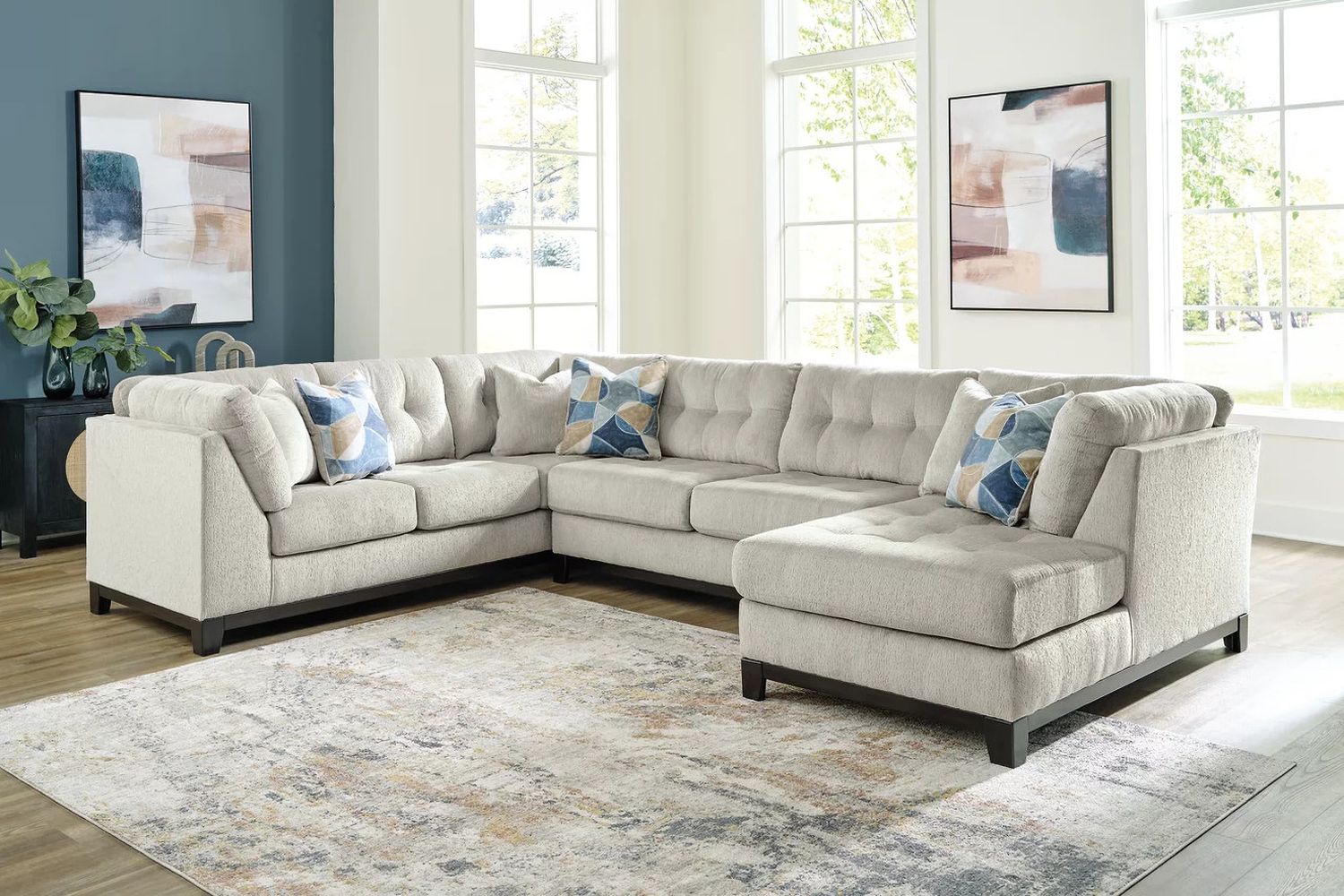 Maxon Place 3-Piece Sectional with Chaise In Stone 33004S2