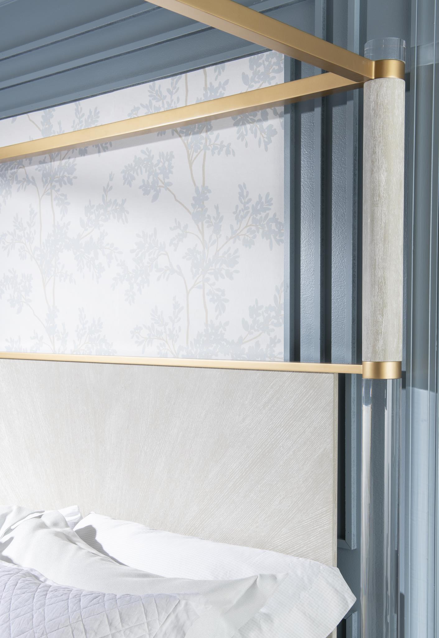 3300 Miramar BR Panel Bed Canopy Acrylic Posts Queen 5/0 33005005K