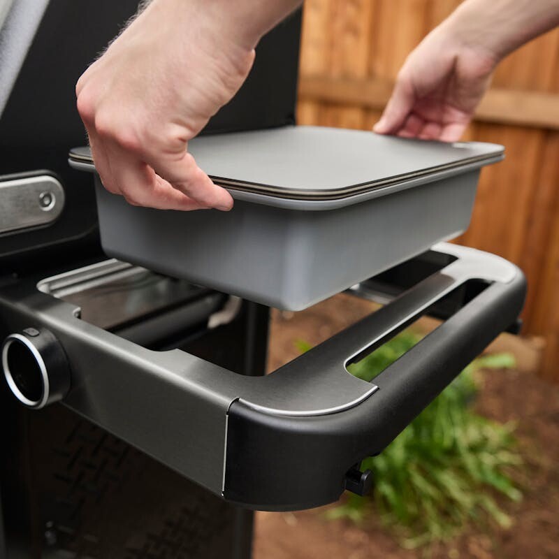 Weber Works™ Basin with Cutting Board Lid view 3