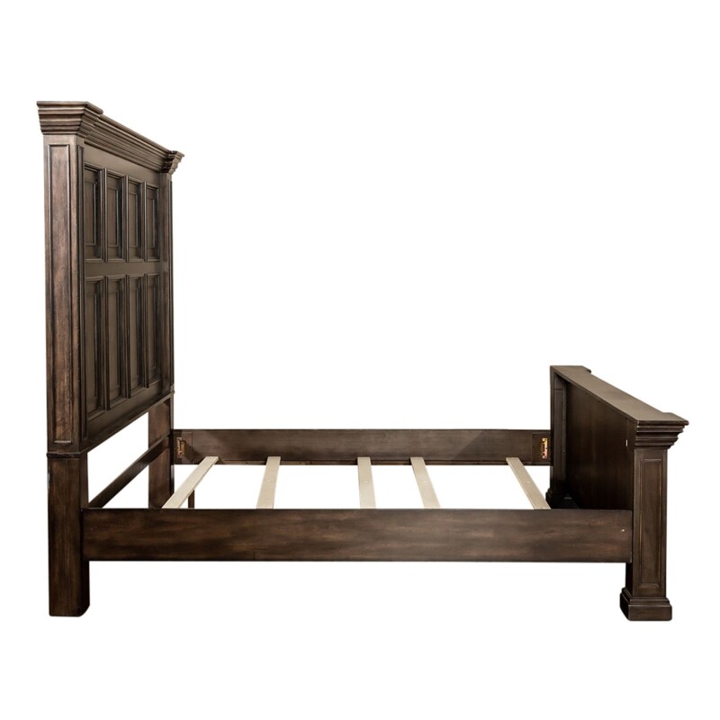 Big Valley King California Panel Bed 361BRCPB