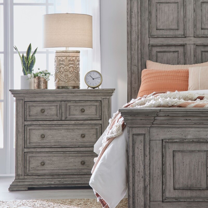 Big Valley Bedside Chest w/ Charging Station 361GBR62