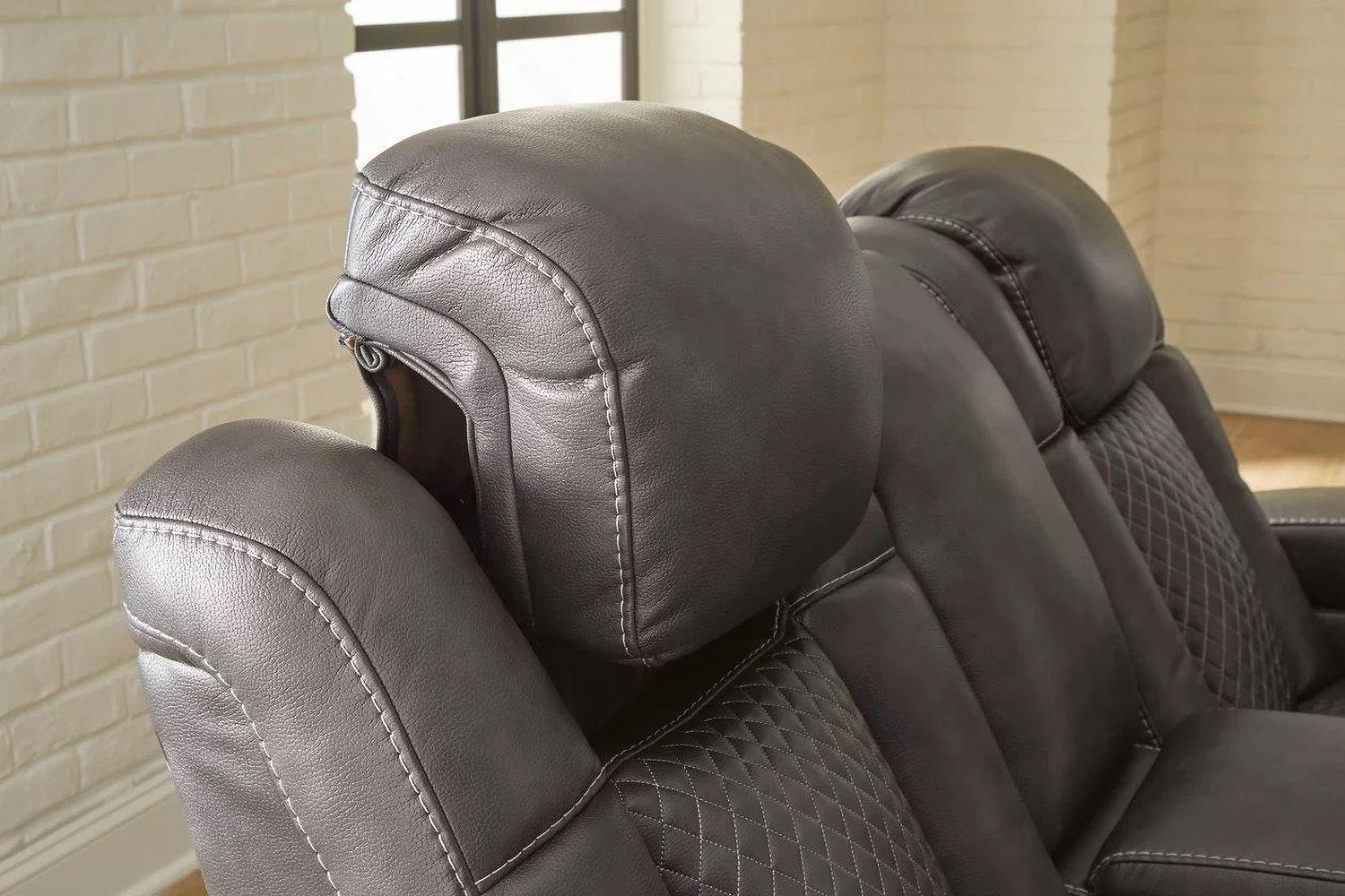 Fyne-Dyme Power Recliner In Shadow 3660213