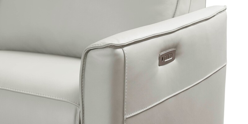 Everett Leather Reclining Sofa 3662P62G