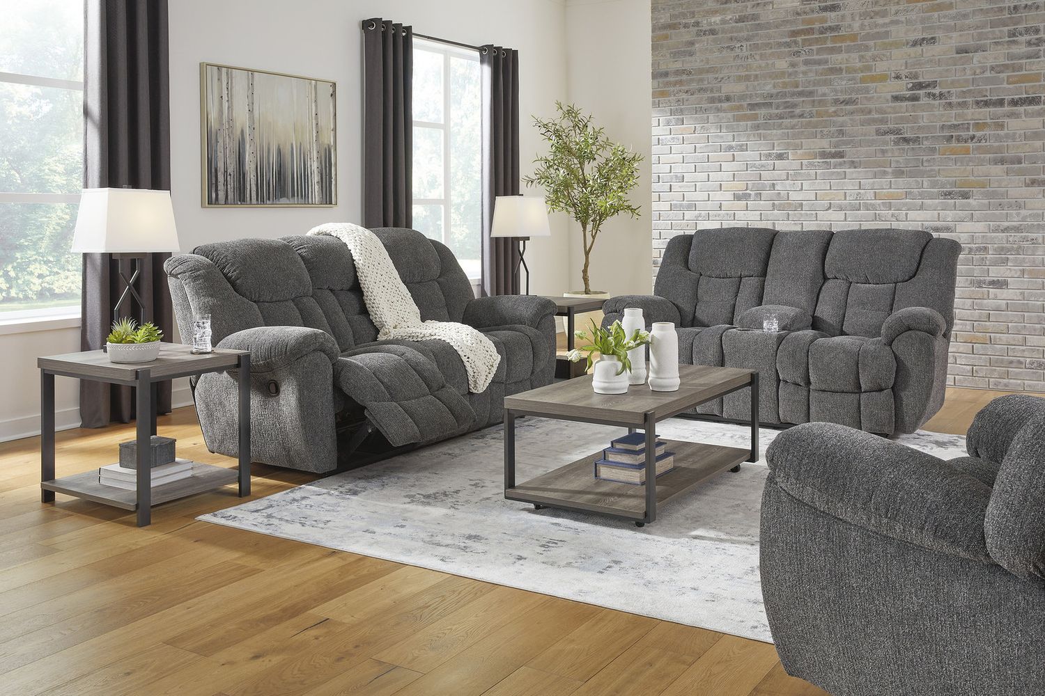 Foreside Reclining Sofa In Charcoal 3810488