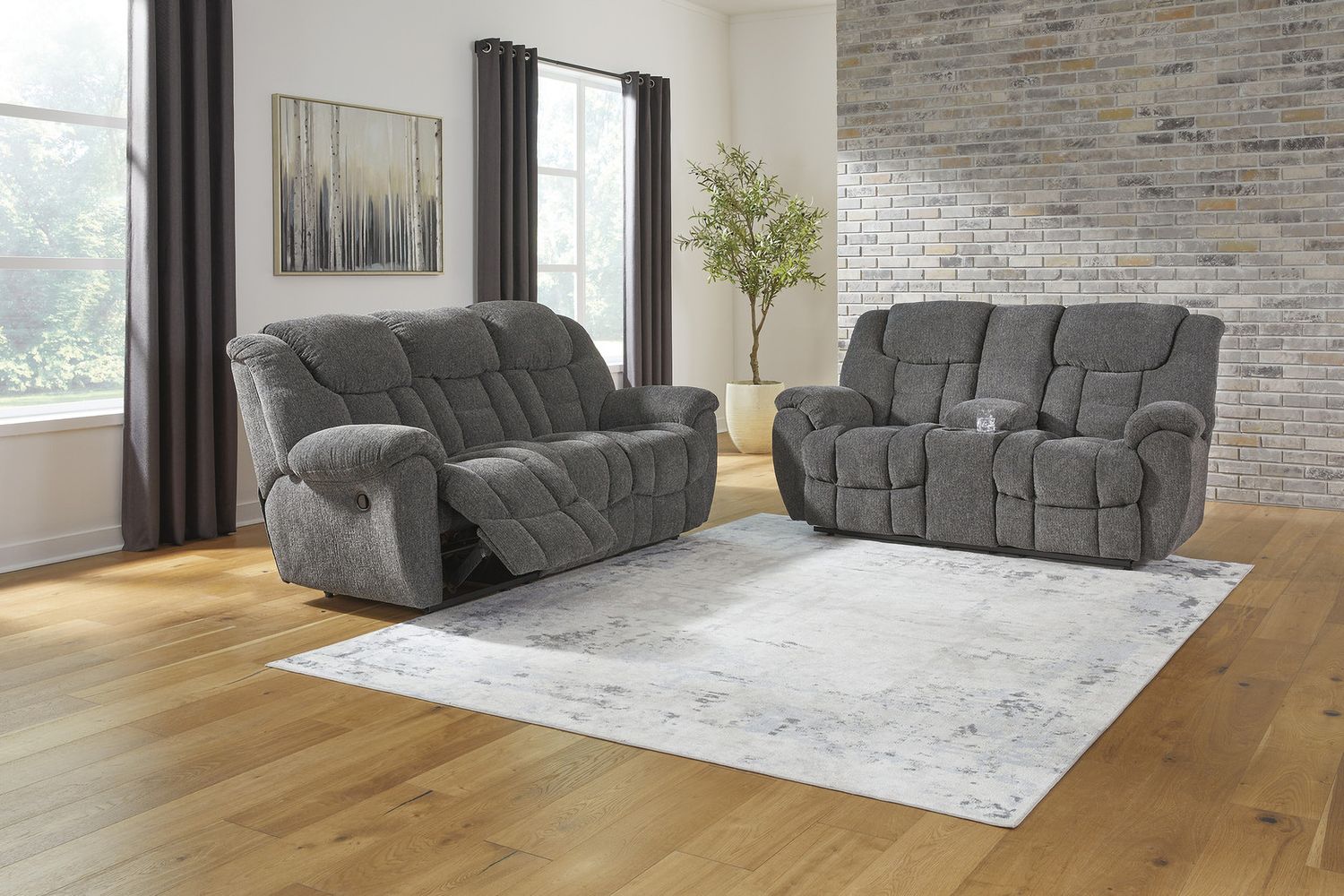 Foreside Reclining Sofa In Charcoal 3810488