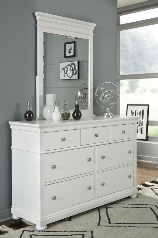 3815 Canterbury 2.0 LK Dresser White Finish 38151100