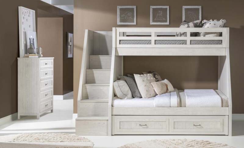3861 Preston LK Five Drawer Chest 38612200