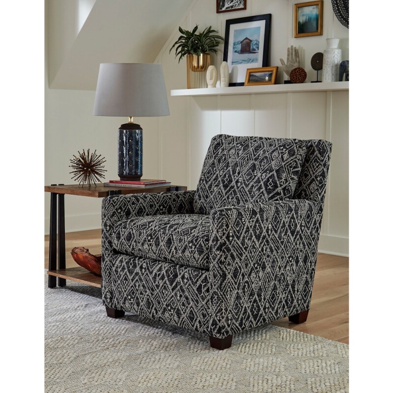 Hayli Chair 3904