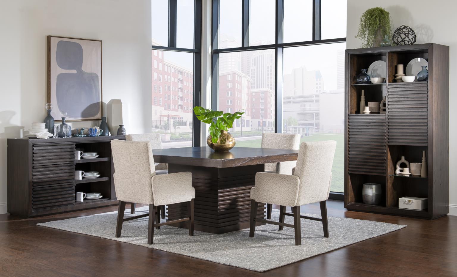 Uph Host Arm Chair 4290341