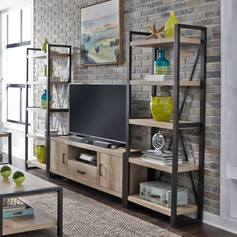 Sun Valley Opt Entertainment Center w Piers 439ENTWOEC