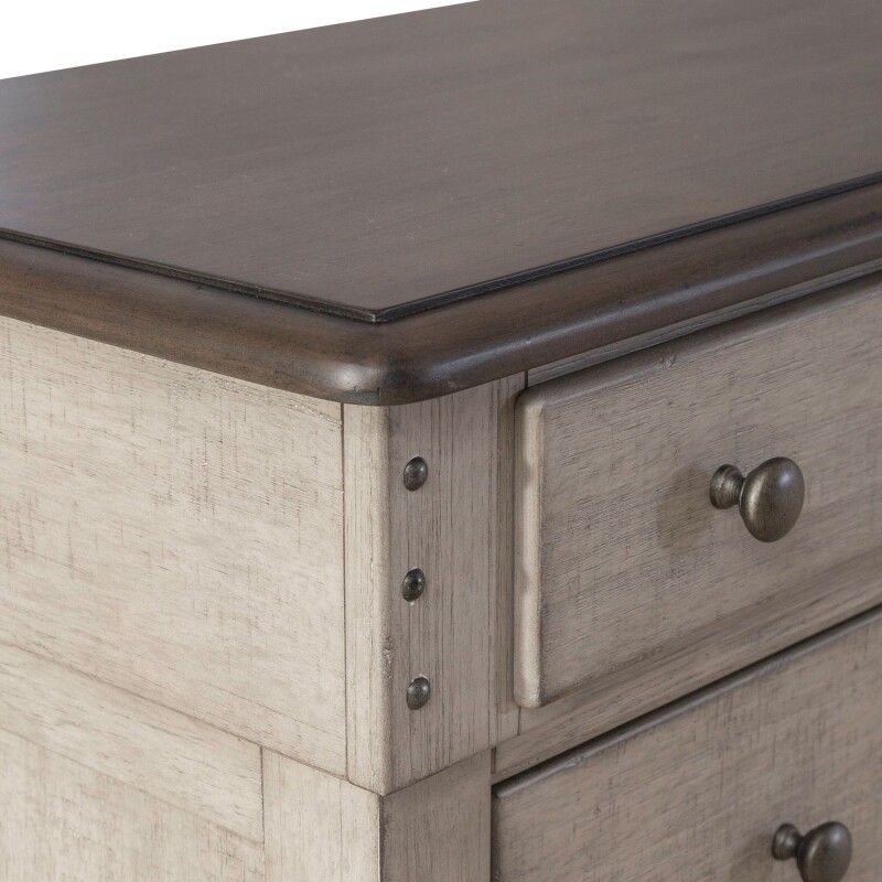 Ivy Hollow 11 Drawer Chesser 457BR32