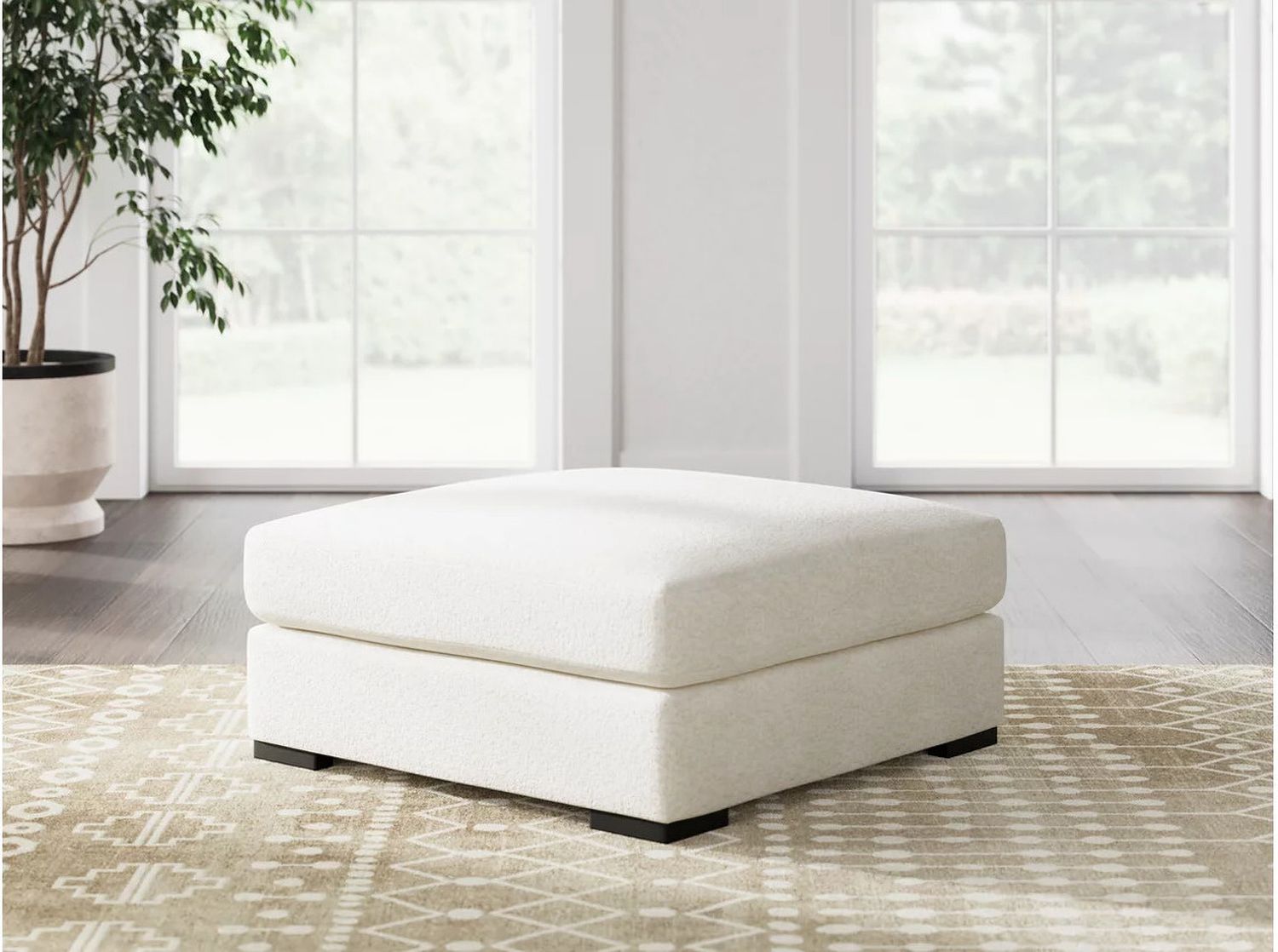 Donelson Creek Oversized Accent Ottoman In Vanilla 4800208