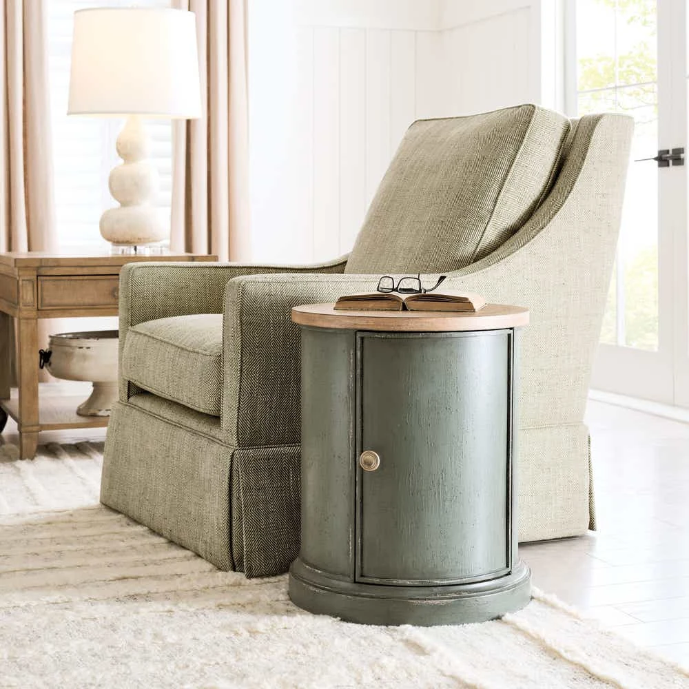 Chastain Round Accent In Green Table 483916G
