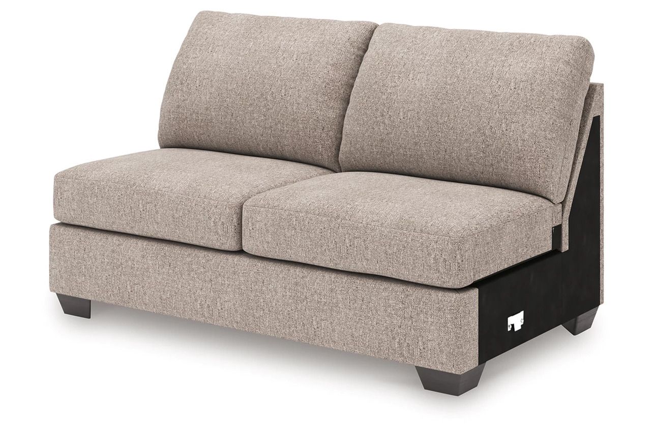 Newellen 3-Piece RAF Sectional With Chaise In Hemp 48404S2