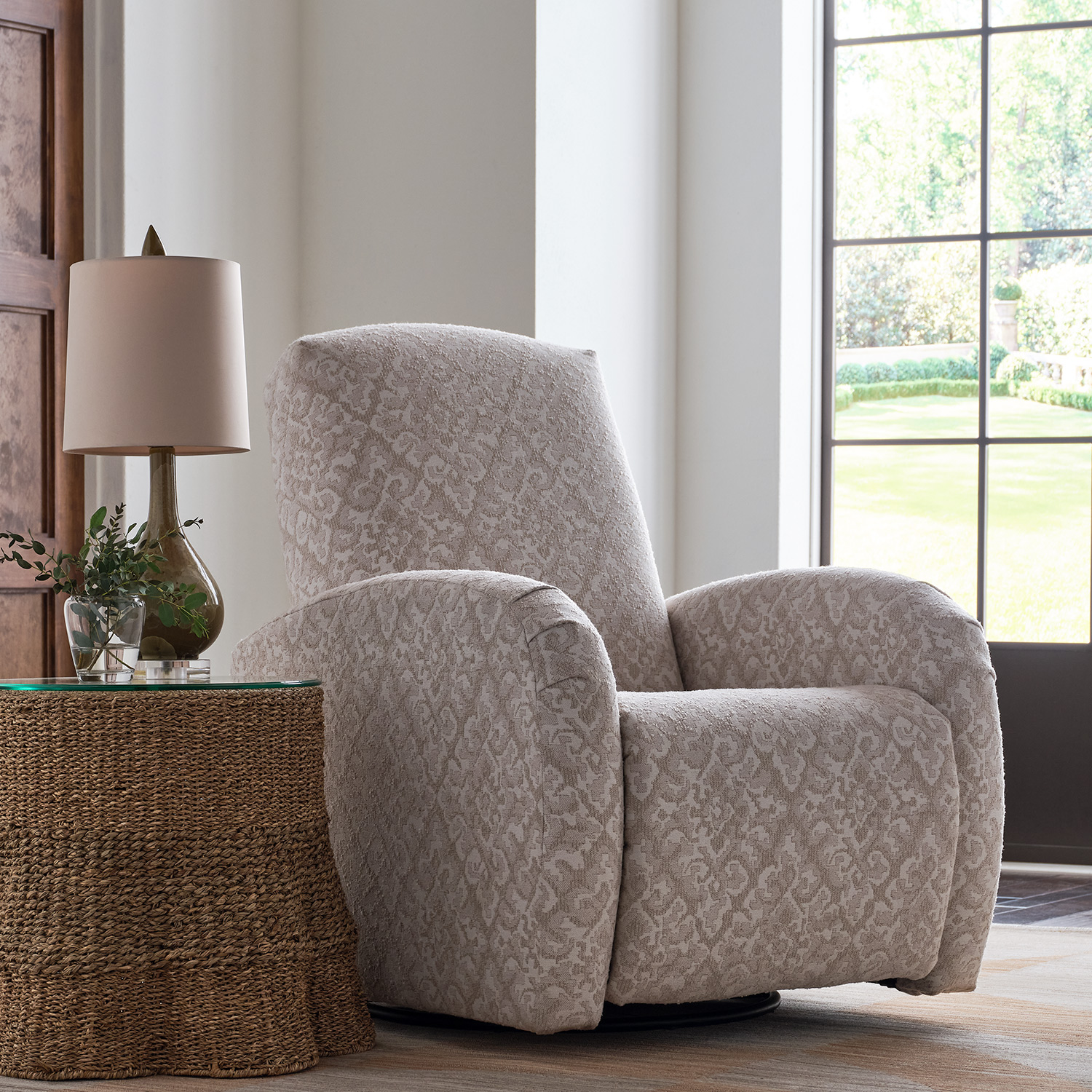 Lowen - Modern Swivel Recliner - 4L88 4L88