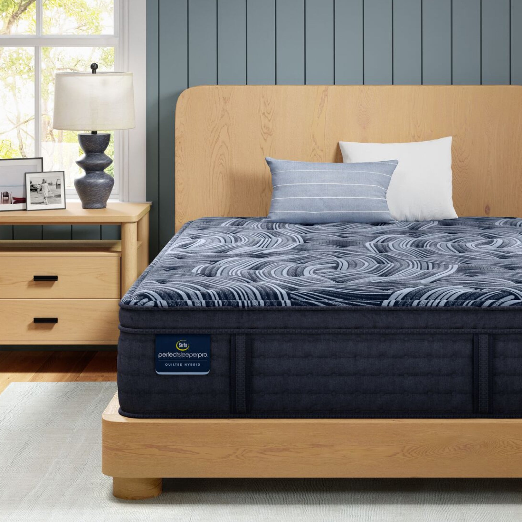 Serta Perfect Sleeper Pro Mattress - Level Three Plush Pillow Top / Queen 5001225331050
