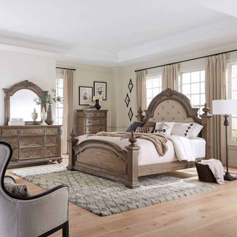 Carlisle Court King Poster Bed, Dresser & Mirror, Chest 502BRKPSDMC