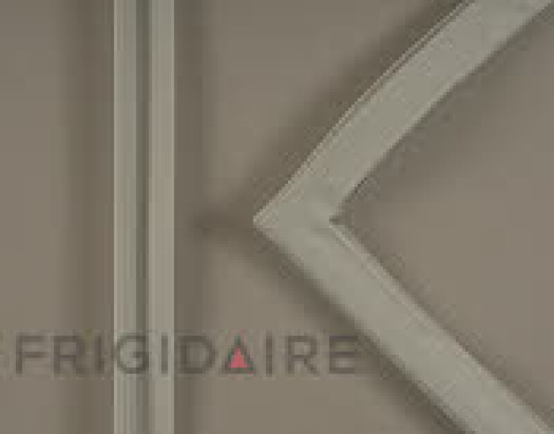 Freezer Door Gasket 5304505529