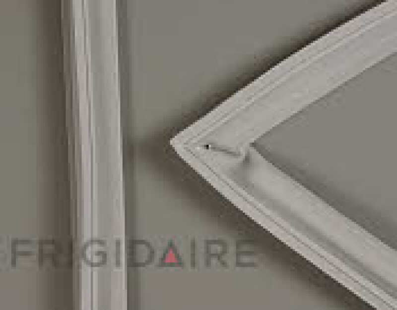 Freezer Door Gasket 5304506125