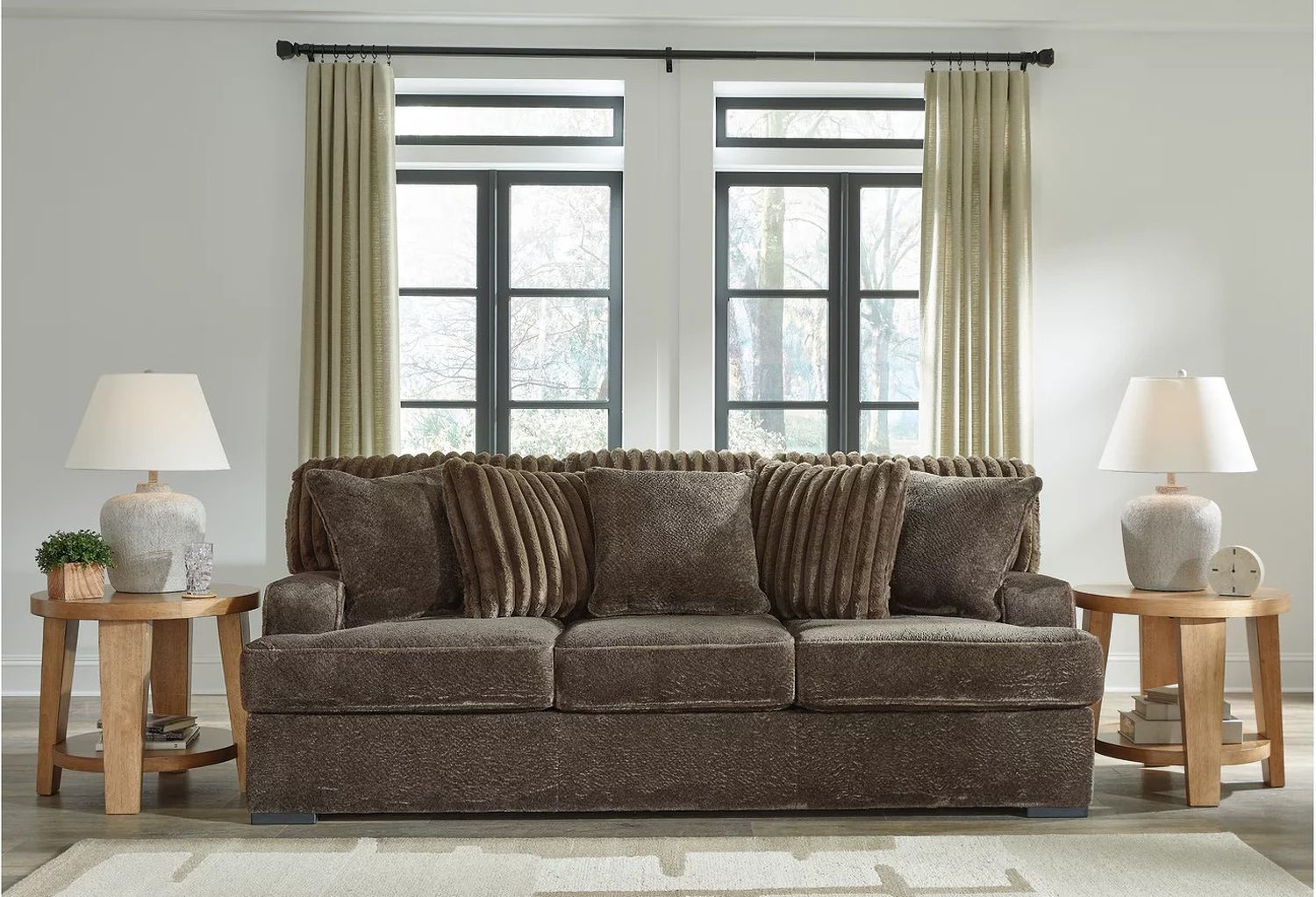 Aylesworth Sofa In Chocolate 5370238