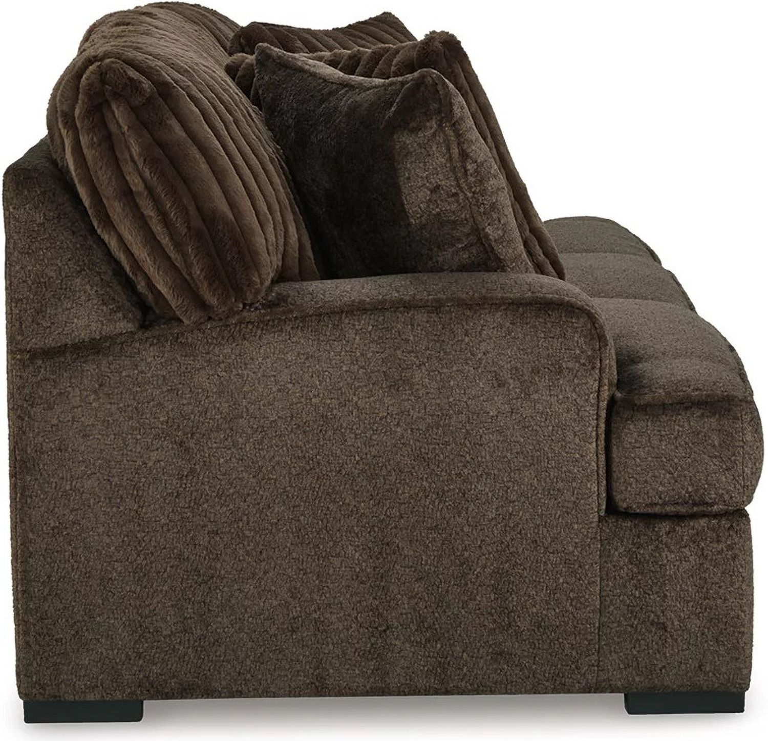 Aylesworth Sofa In Chocolate 5370238