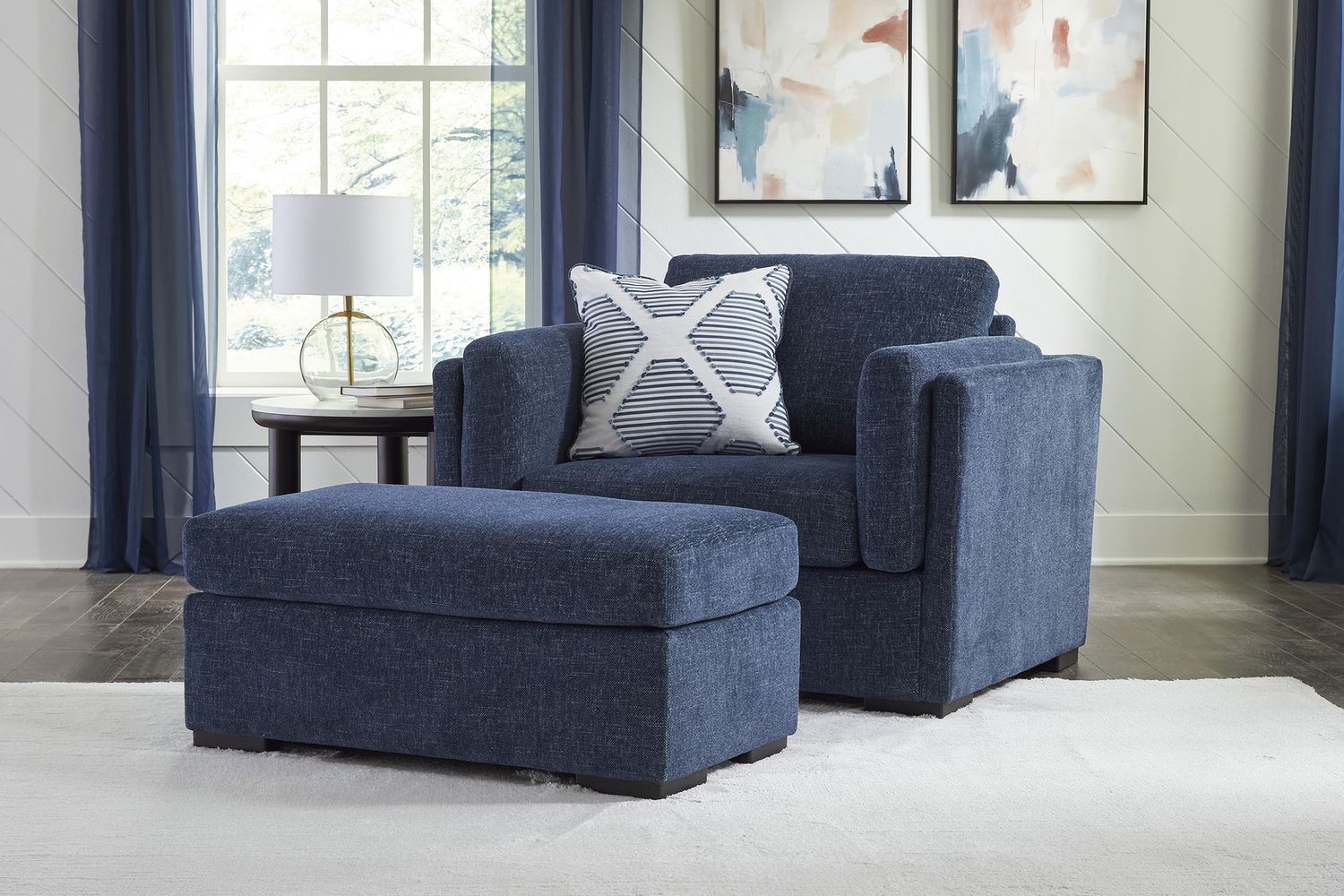 Evansley Oversized Chair In Navy 5450223