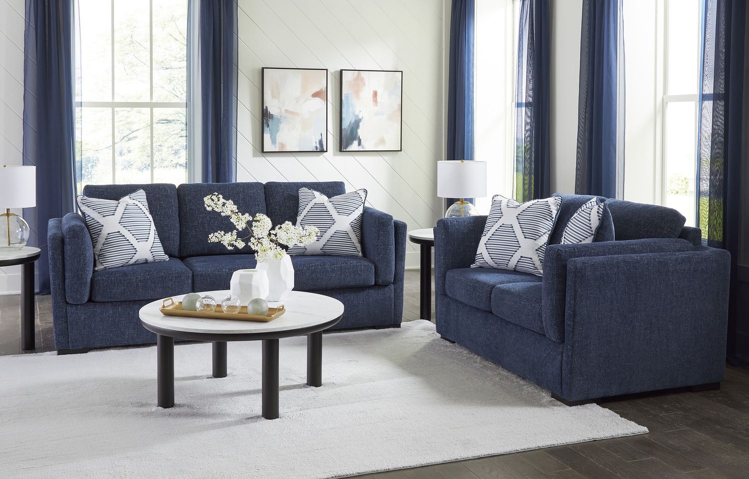 Evansley Sofa In Navy 5450238