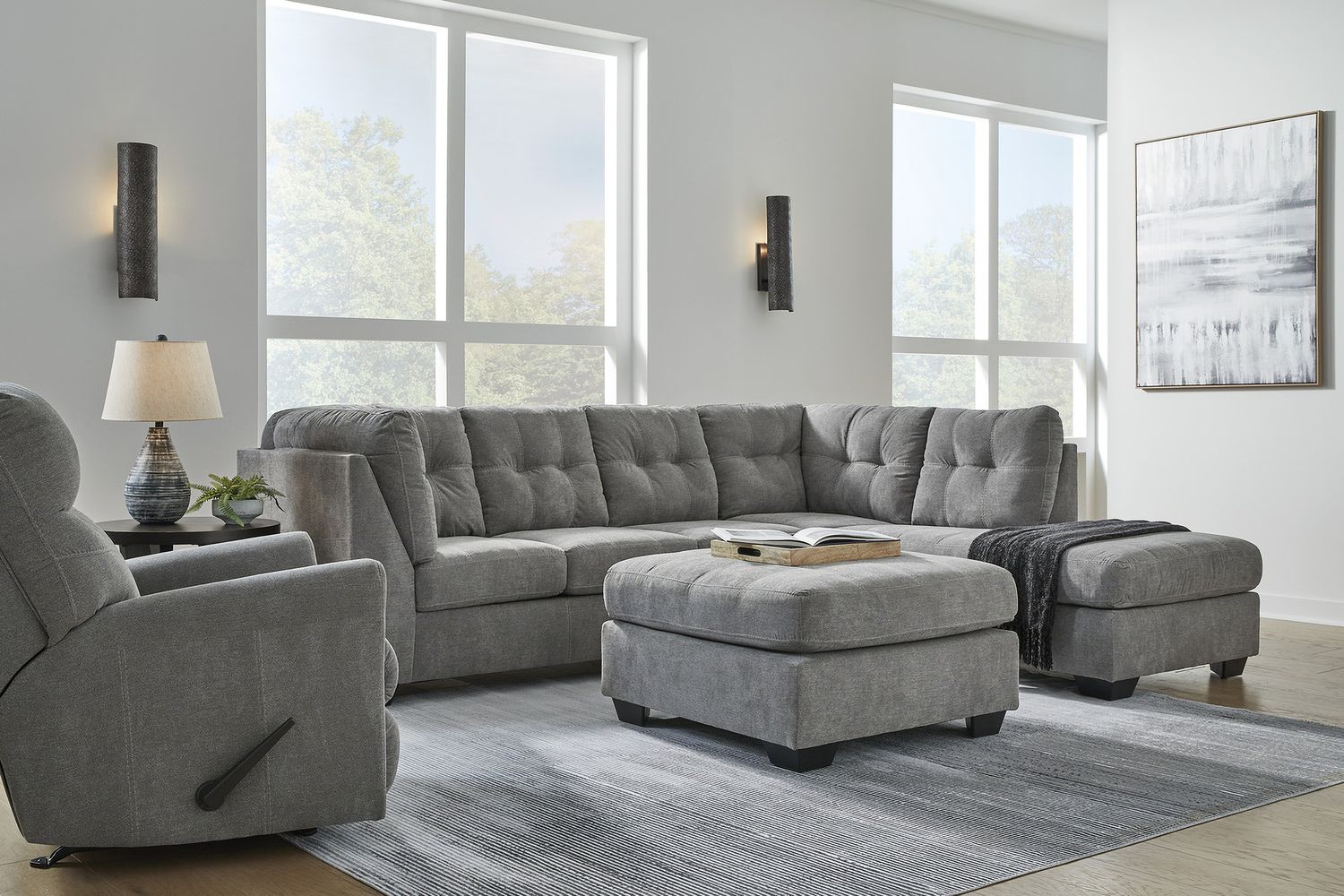 Marrelton 2-Piece RAF Sectional With Chaise In Gray 55305S2